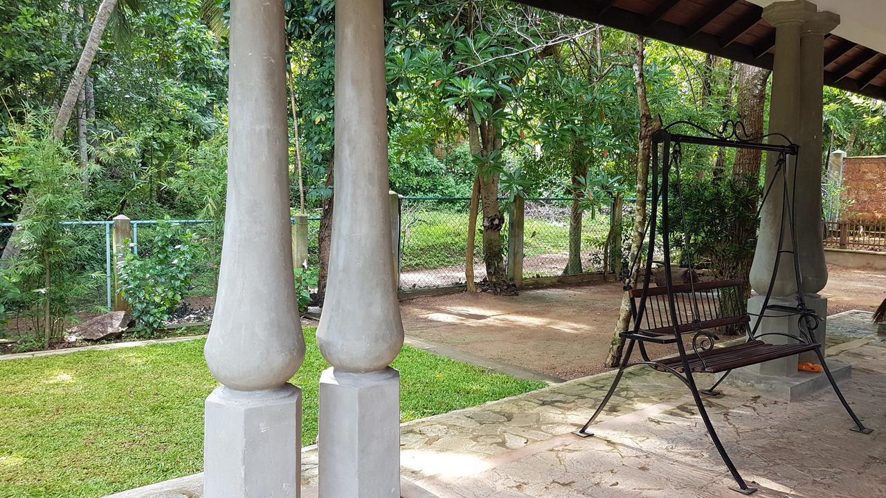 Siriniwasa Luxury Villa With Private Pool Induruwa Ngoại thất bức ảnh
